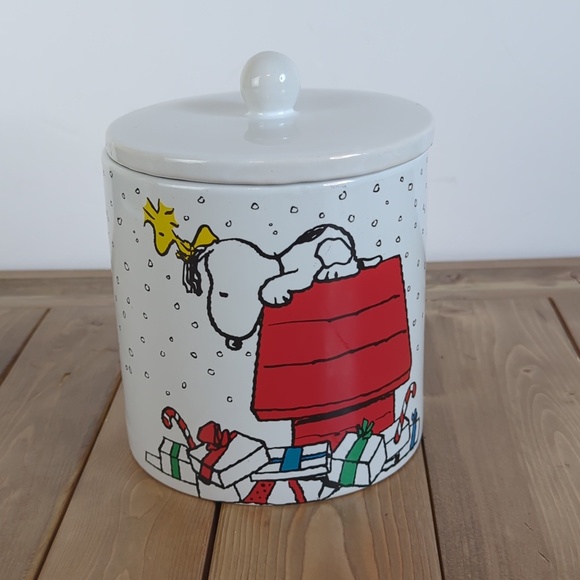 Snoopy Peanuts Christmas Holiday Cookie Treat Jar - Picture 1 of 7